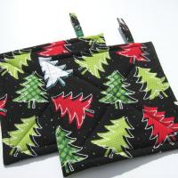 Christmas Trees Potholders, Red, Green, White Holiday Quilted Hot Pads, USA Handmade Housewarming, Hostess Gift, Stocking Stuffer