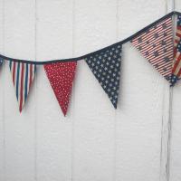 4th of July Banner, Red White and Blue Independence Day Decoration, Stars & Stripes Pennant for Patio and Porch, Patriotic Home Décor