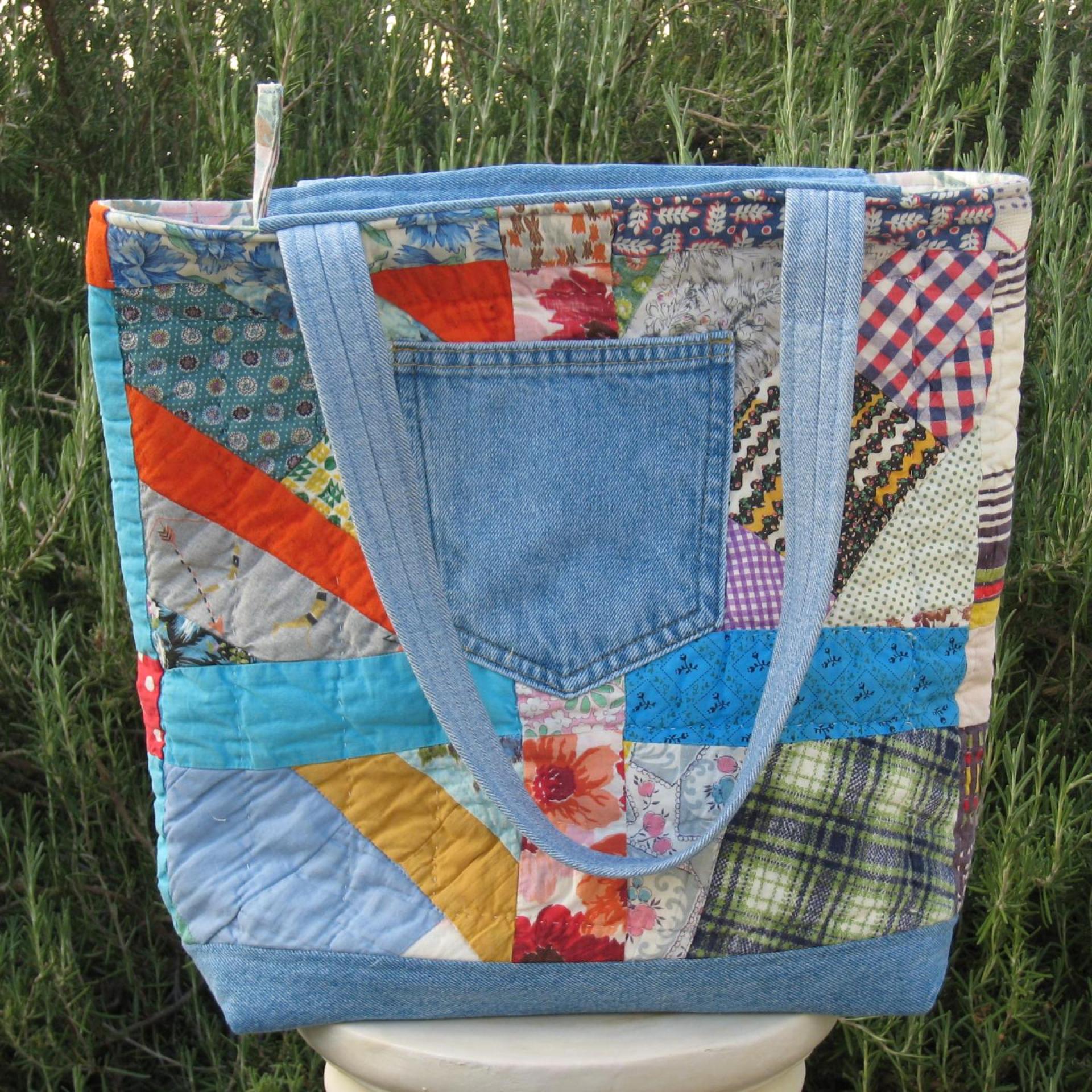 Granny Quilt Tote #1, Upcycled Vintage Scrap Patchwork Bag with Zipper, USA Hand Made