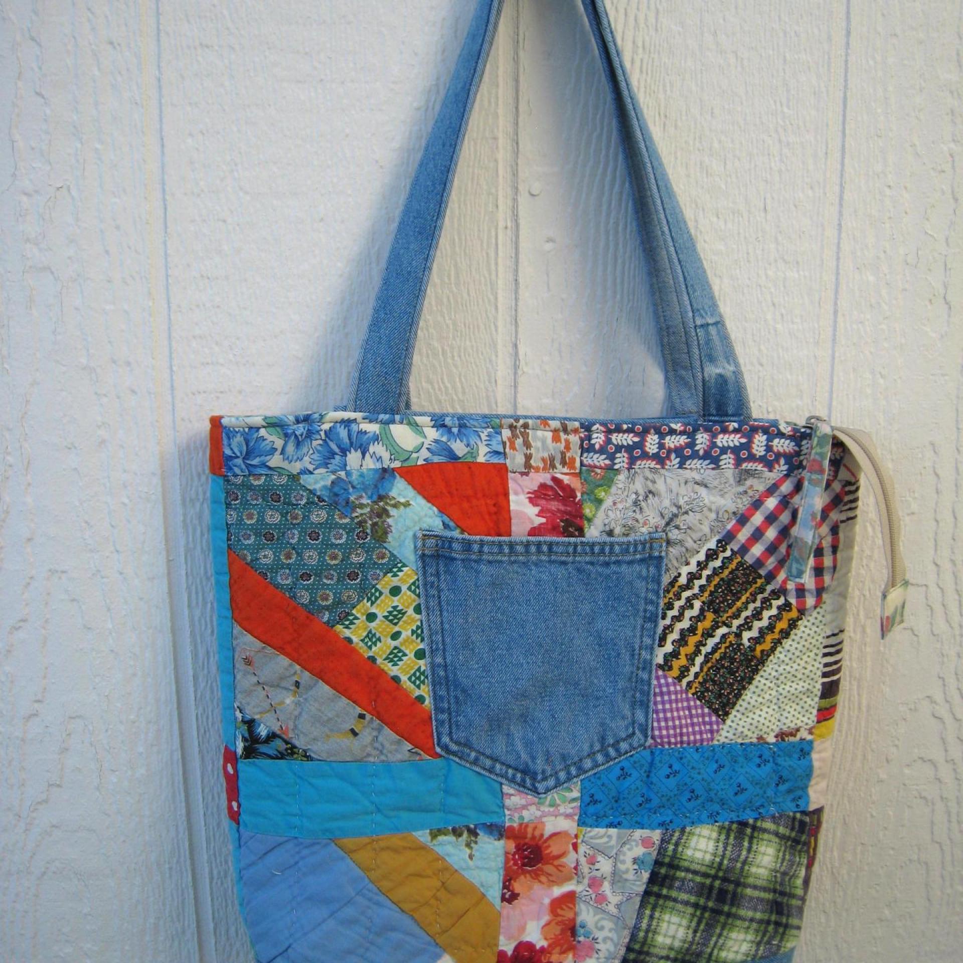 Granny Quilt Tote #1, Upcycled Vintage Scrap Patchwork Bag with Zipper, USA Hand Made