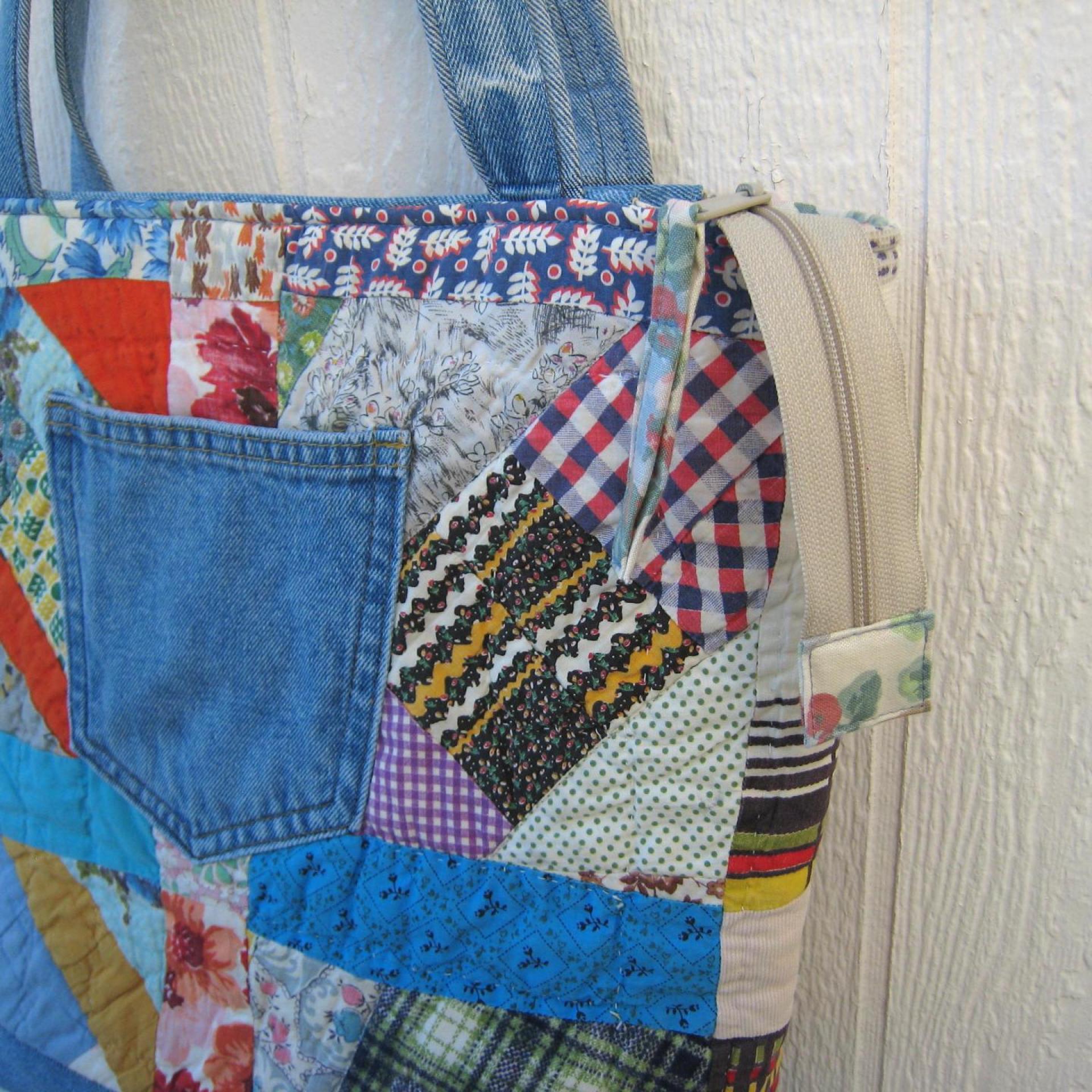 Granny Quilt Tote #1, Upcycled Vintage Scrap Patchwork Bag with Zipper, USA Hand Made