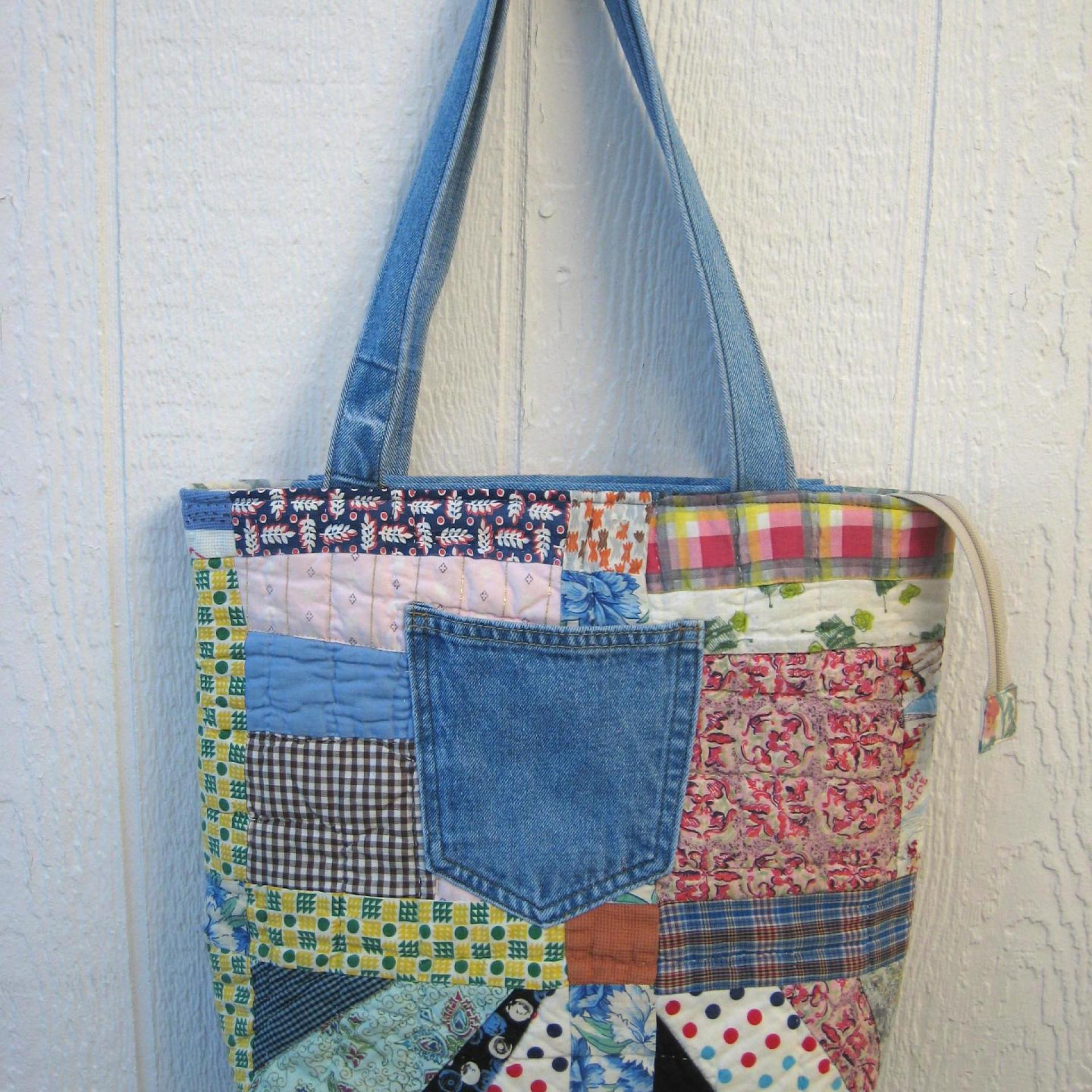 Granny Quilt Tote #2, Upcycled Vintage Scrap Patchwork Bag with Zipper, USA Hand Made