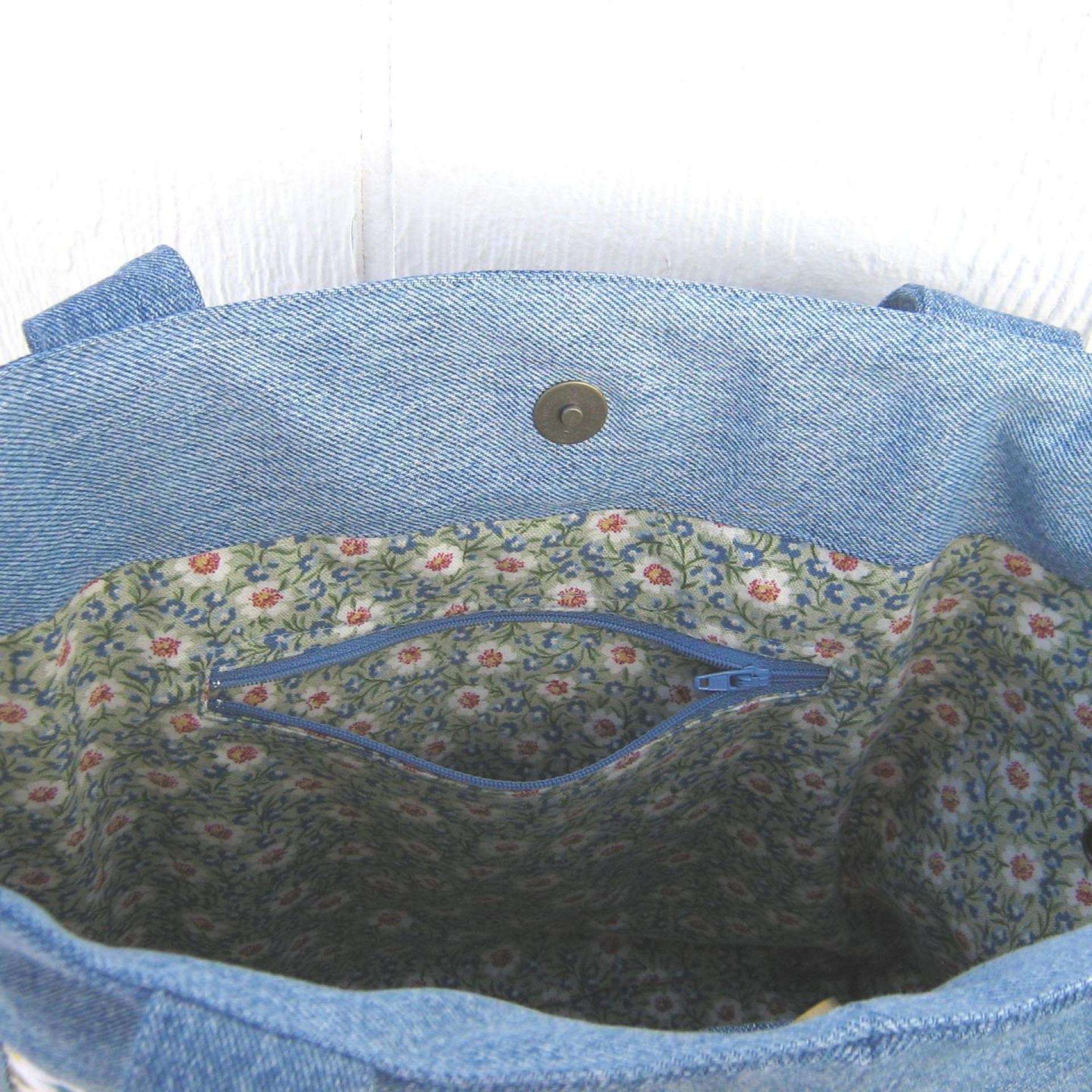 Upcycled Denim Tote, Patchwork Shopping Bag in Repurposed Light Indigo Denim & Floral Cotton, Lined Big Bag with Pockets