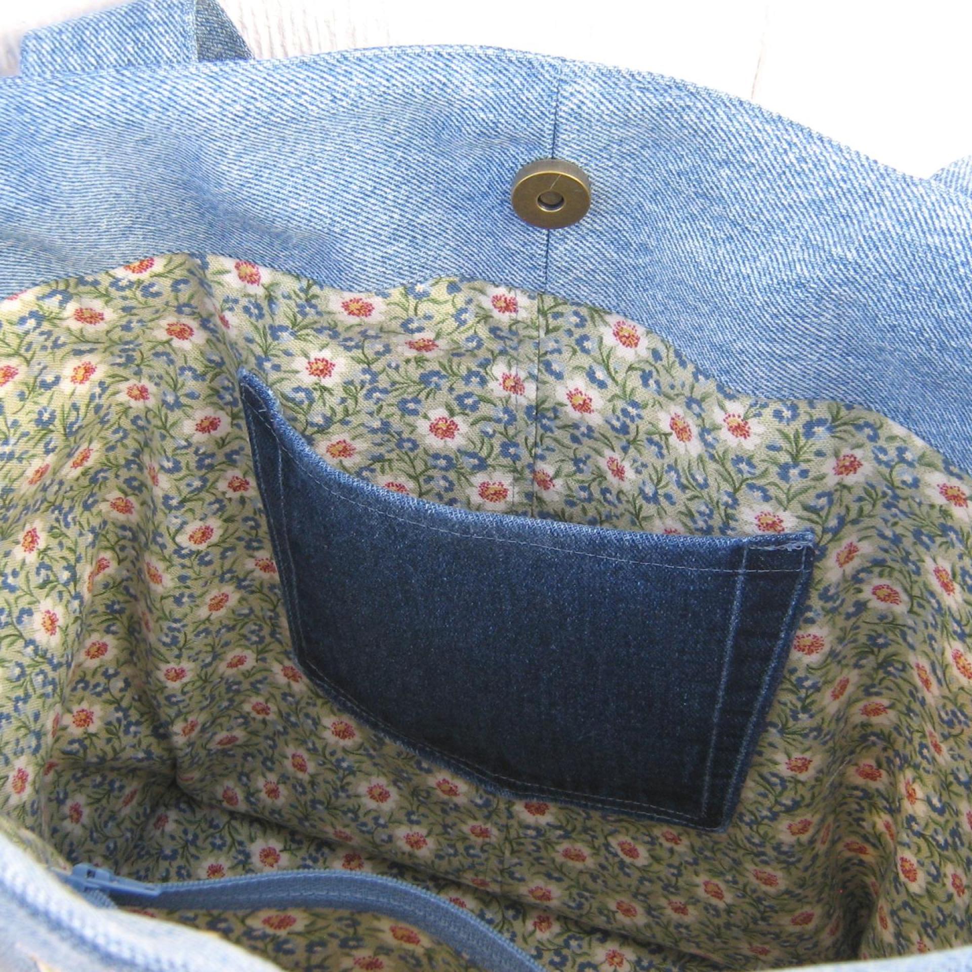 Upcycled Denim Tote, Patchwork Shopping Bag in Repurposed Light Indigo Denim & Floral Cotton, Lined Big Bag with Pockets