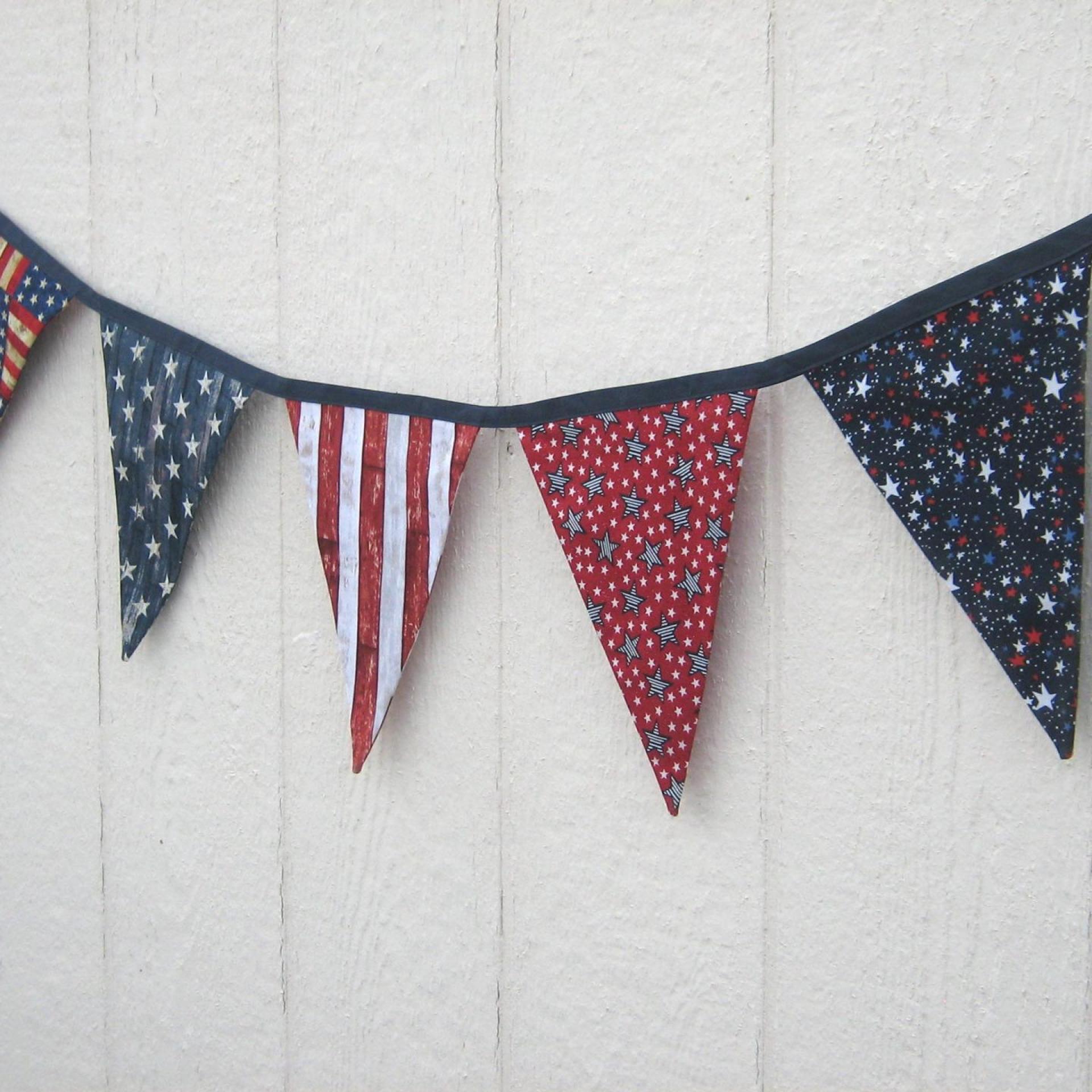 4th of July Banner, Red White and Blue Independence Day Decoration, Stars & Stripes Pennant for Patio and Porch, Patriotic Home Décor