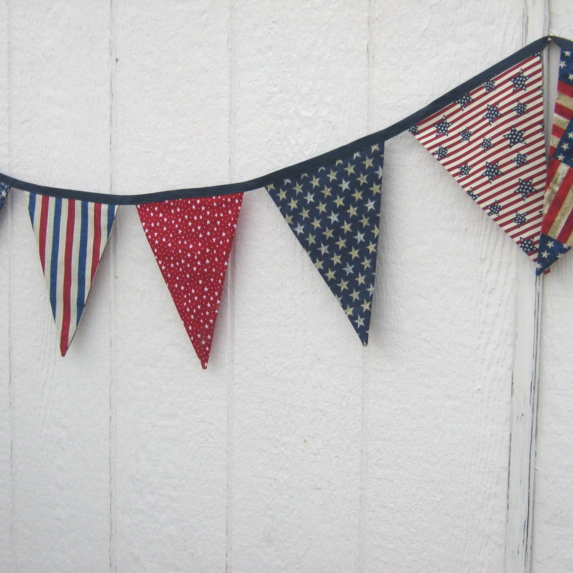 4th of July Banner, Red White and Blue Independence Day Decoration, Stars & Stripes Pennant for Patio and Porch, Patriotic Home Décor