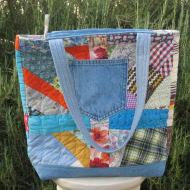 Granny Quilt Tote #1, Upcycled Vintage Scrap Patchwork Bag with Zipper, USA Hand Made