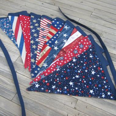 4th of July Banner, Red White and Blue Independence Day Decoration, Stars & Stripes Pennant for Patio and Porch, Patriotic Home Décor