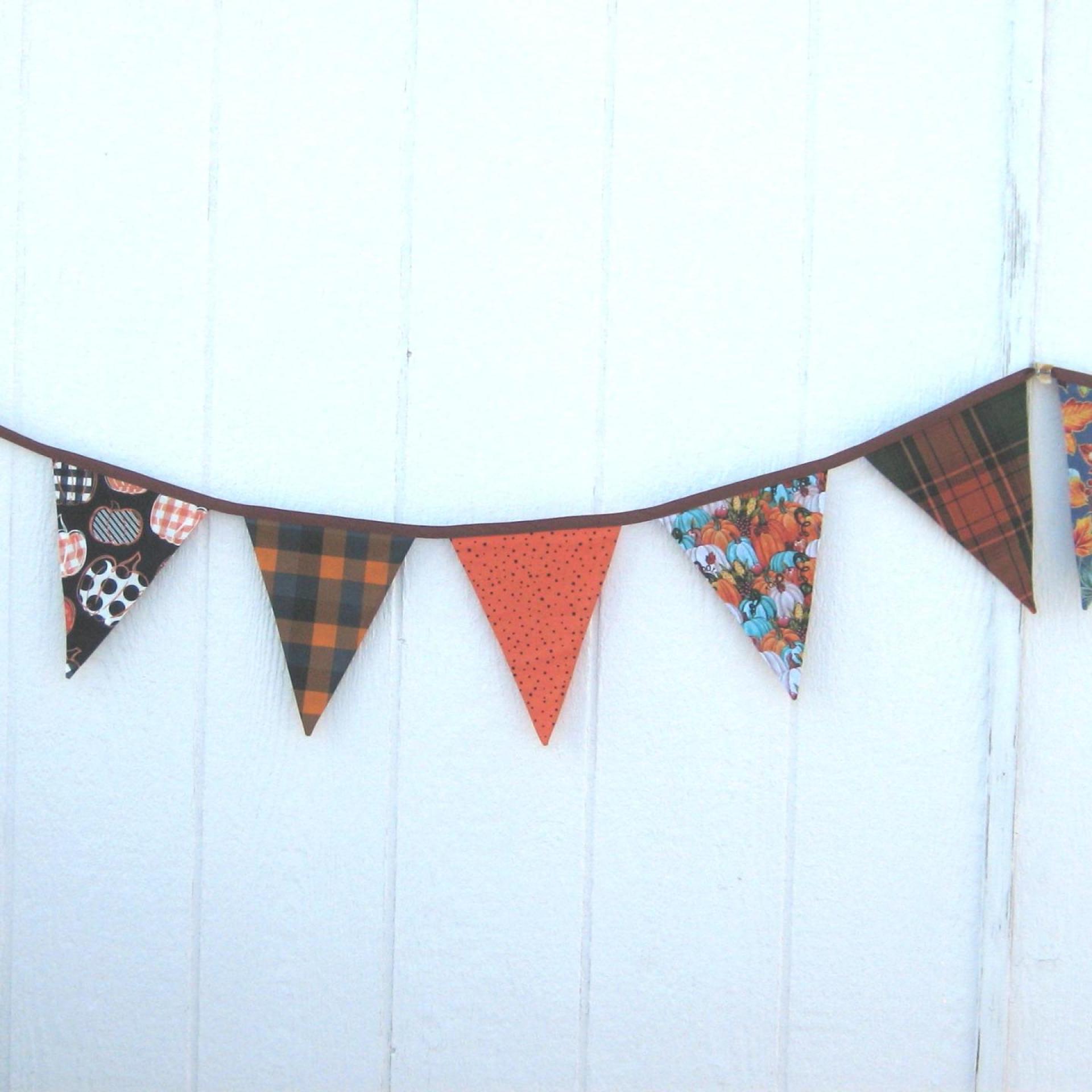 Autumn Décor Bunting, Harvest Festival Garland, Fall Colors Party Banner for Autumn Wedding, Barn Dance, Birthday Party 